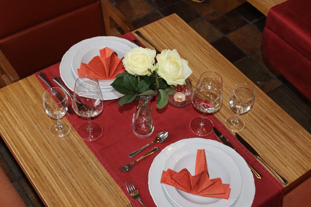 Ristorante Pizzeria Pension Taormina Roßhaupten Екстериор снимка